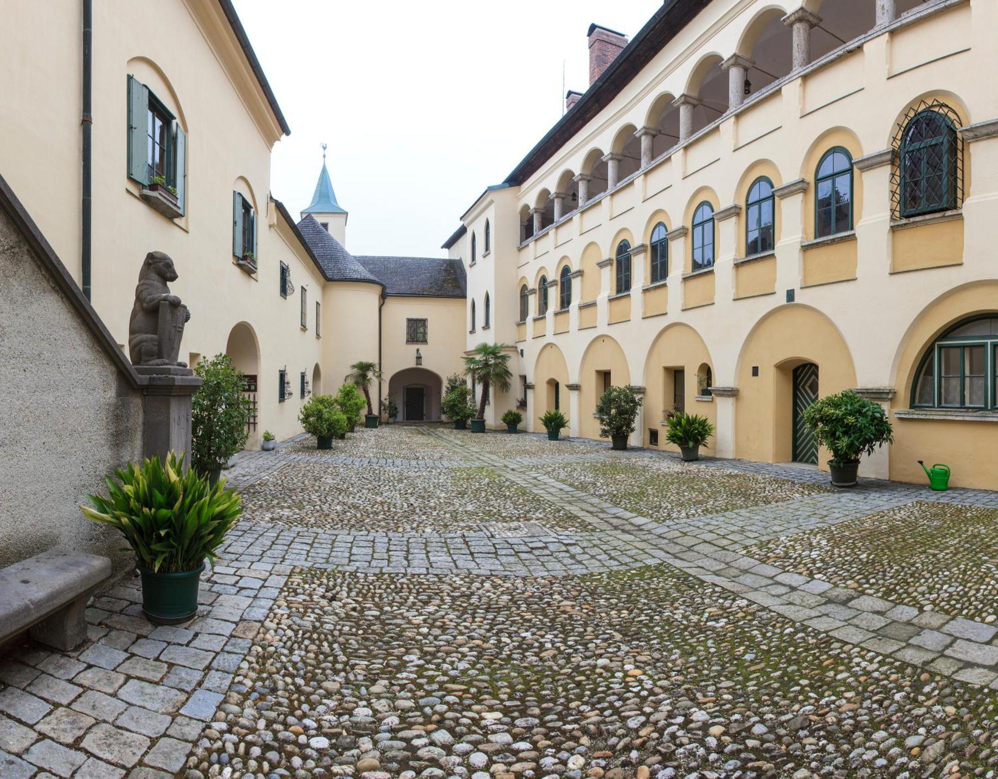 Fruhstuckshotel Scharinger Haag am Hausruck Esterno foto
